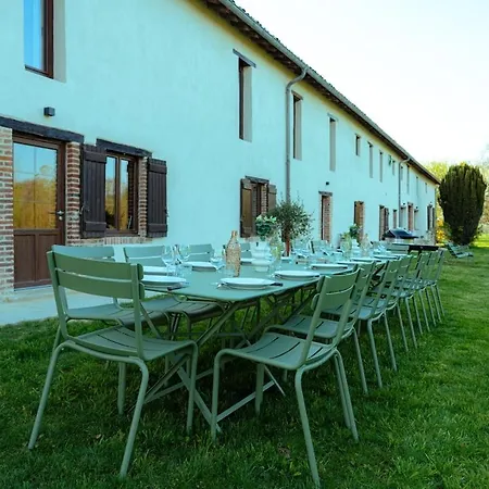 15 Pers Piscine Nature Dombes *